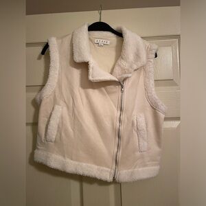 Cropped Vest
HYFVE Brand. 
Size L, but fits like a M
